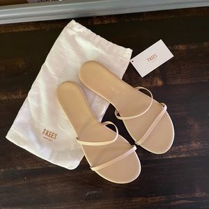 TKEES Gemma sandals